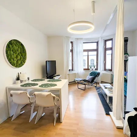 City Pension Apartment *