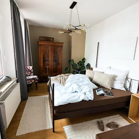 Zur Zenkergasse - Studios&Apartments&DZ in der City *